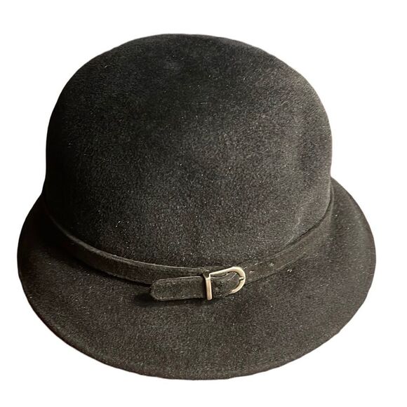 Eric Javits Accessories - Eric Javits Black Bucket Vintage Felt Wool Small Brim Hat with belt